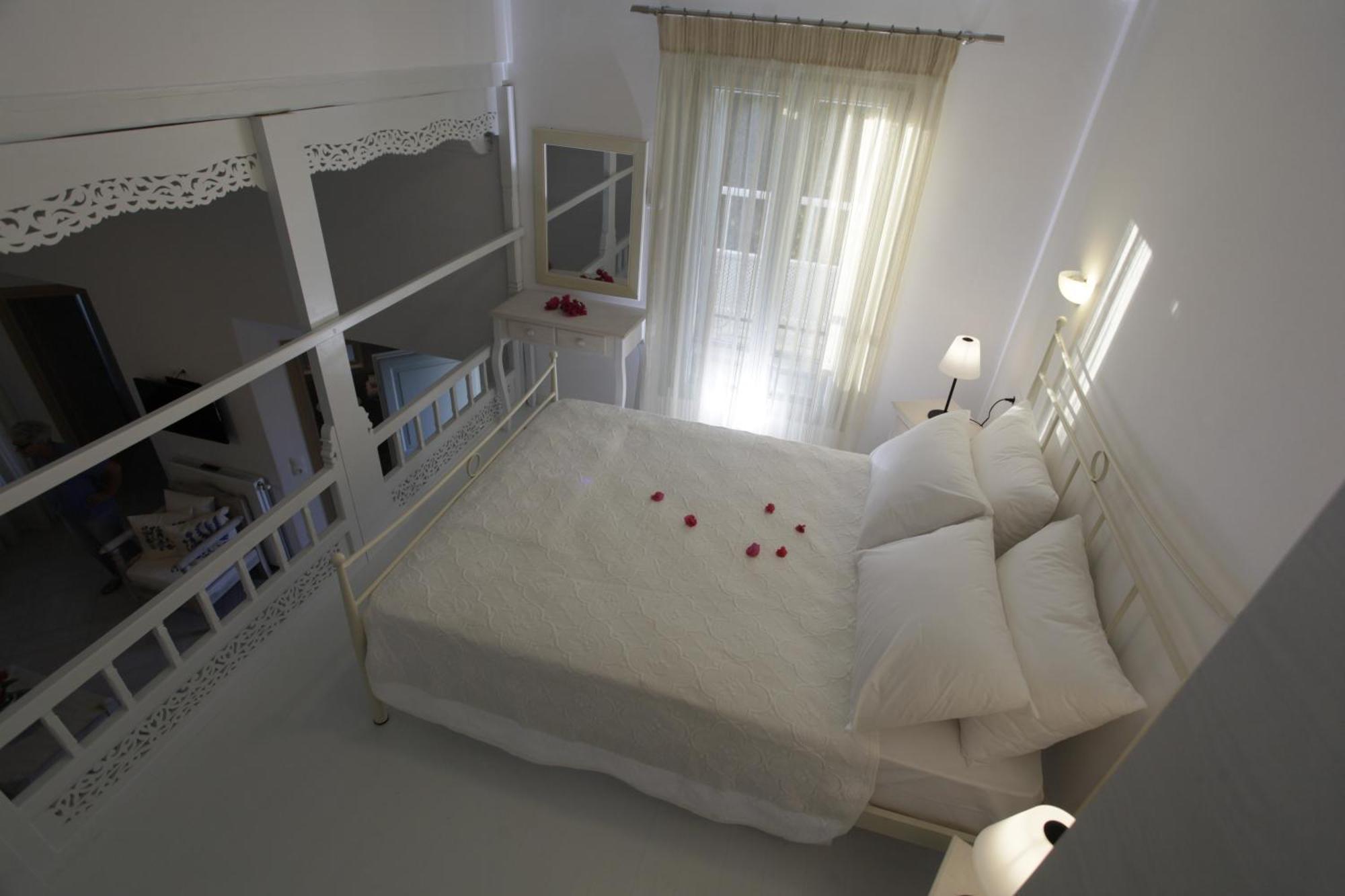 Tiepolo Skyros Apartman Kültér fotó